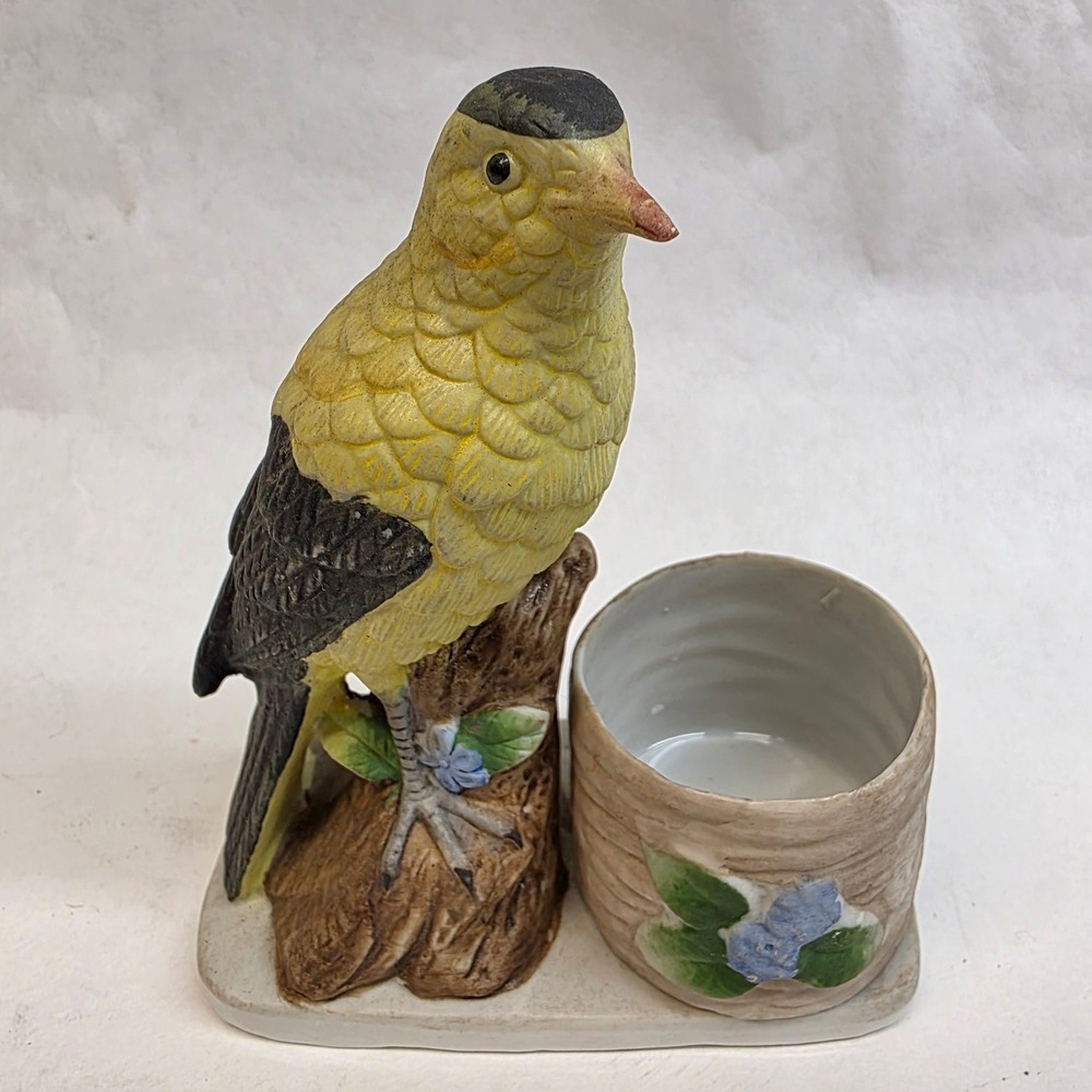 Jasco Luvkin Songbirds Finch Figurine 4" Yellow Porcelain Hand Painted Vintage